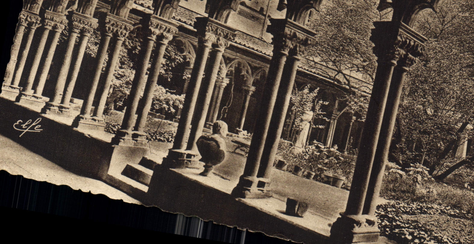 CPA Toulouse Le Musee Grand Cloitre des Augustins 