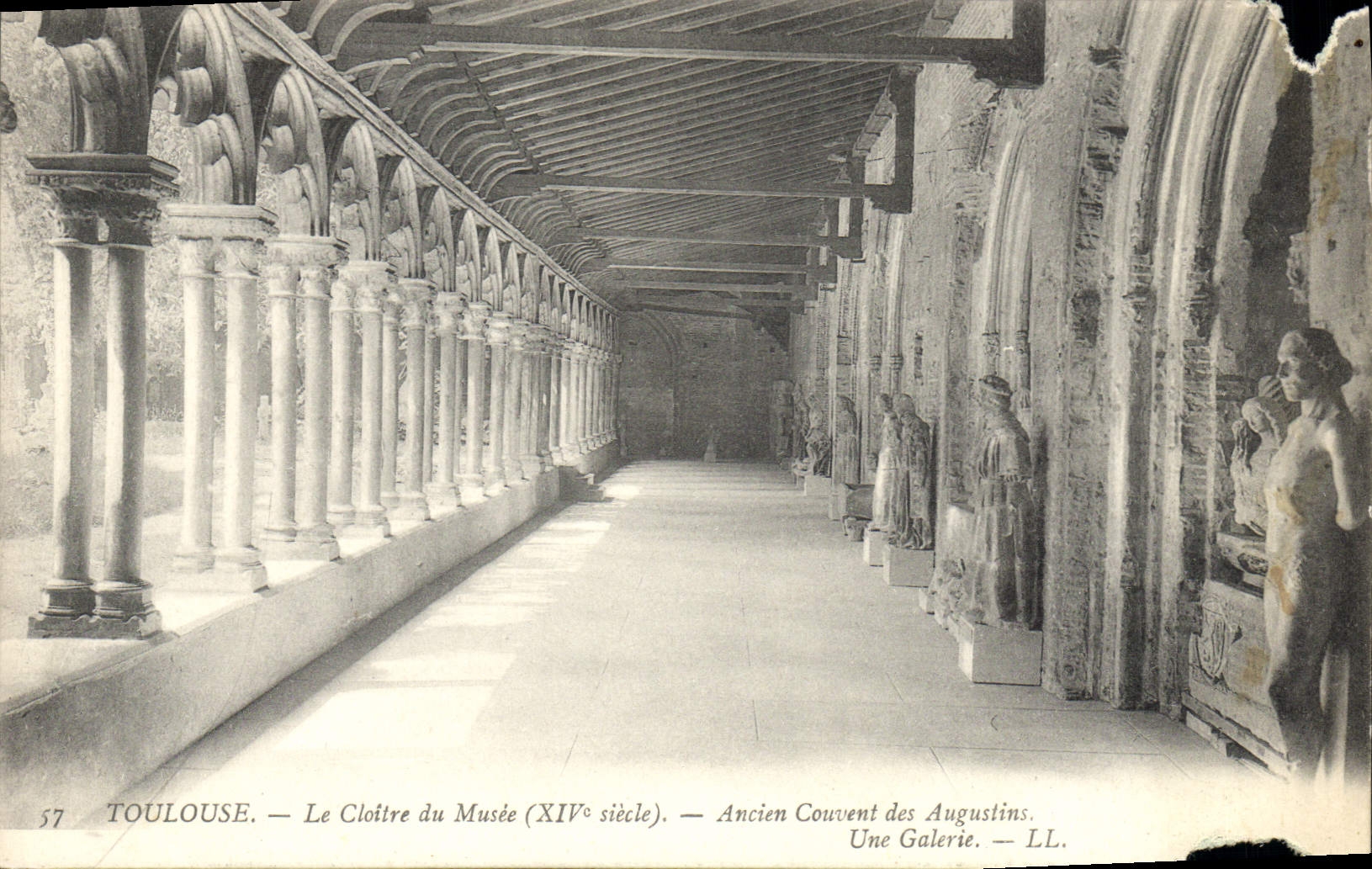 CPA Toulouse Le Cloitre du Musee Ancien Convent des Augustins Une Galerie 