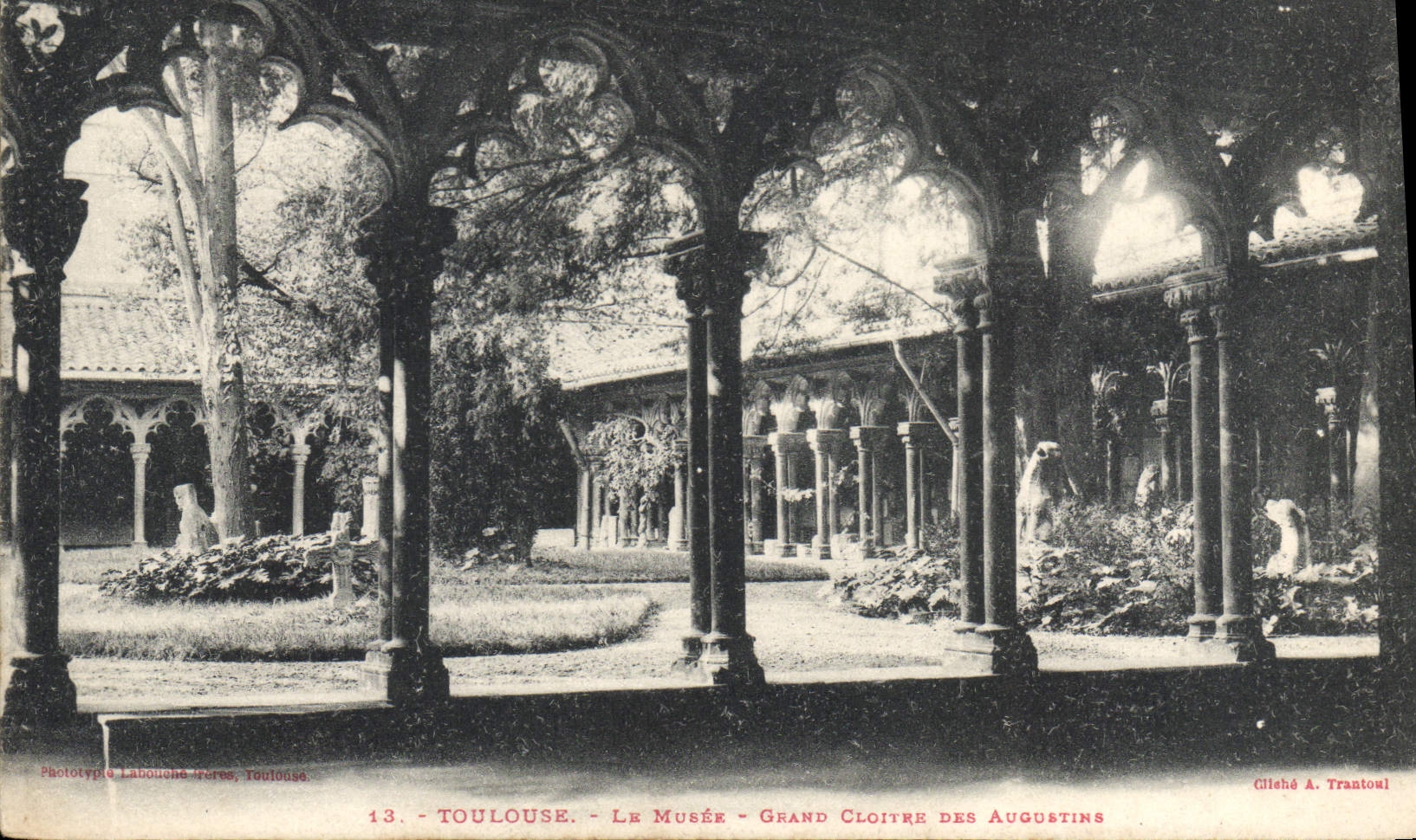 CPA Toulouse Le Musee Grand Cloitre des Augustins