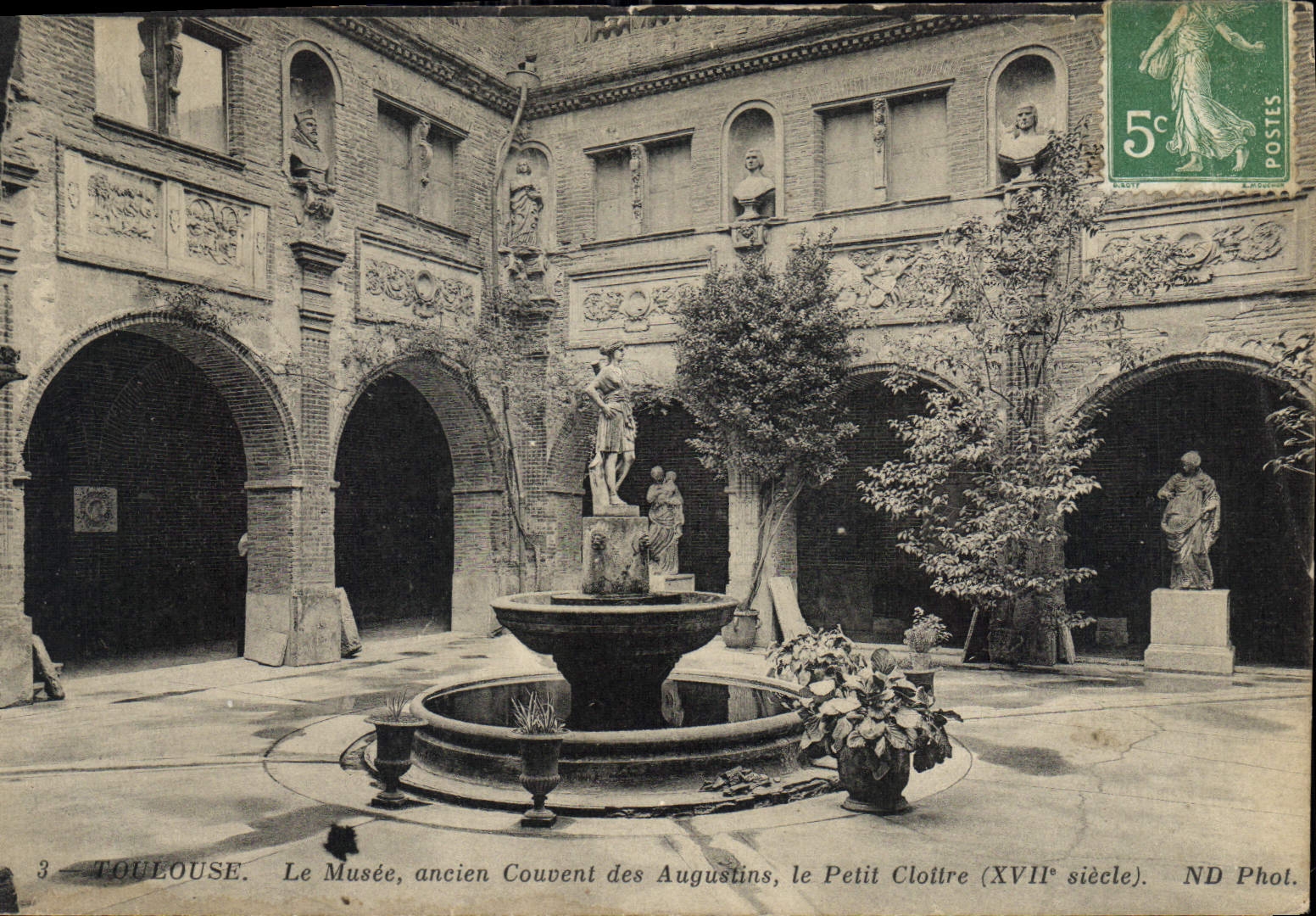CPA Toulouse Le Musee ancien Couvent des Augustins le Petit Cloitre 
