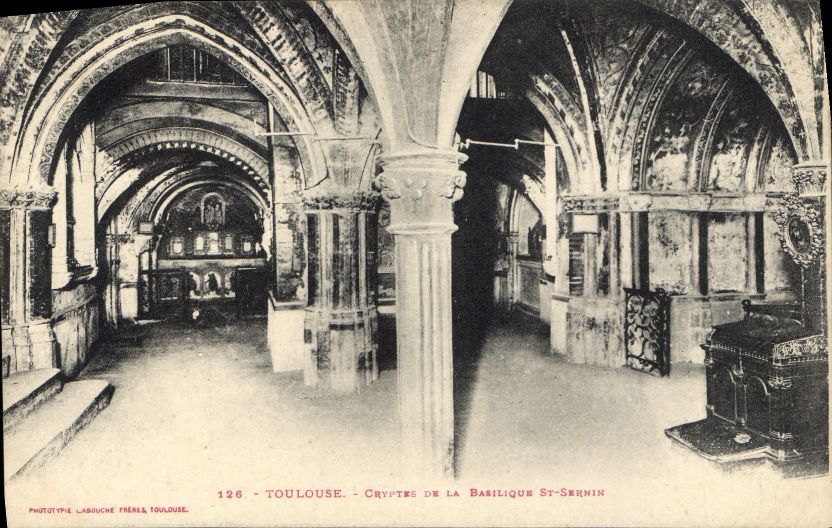 CPA Toulouse Cryptes de la Basilique St Sermin