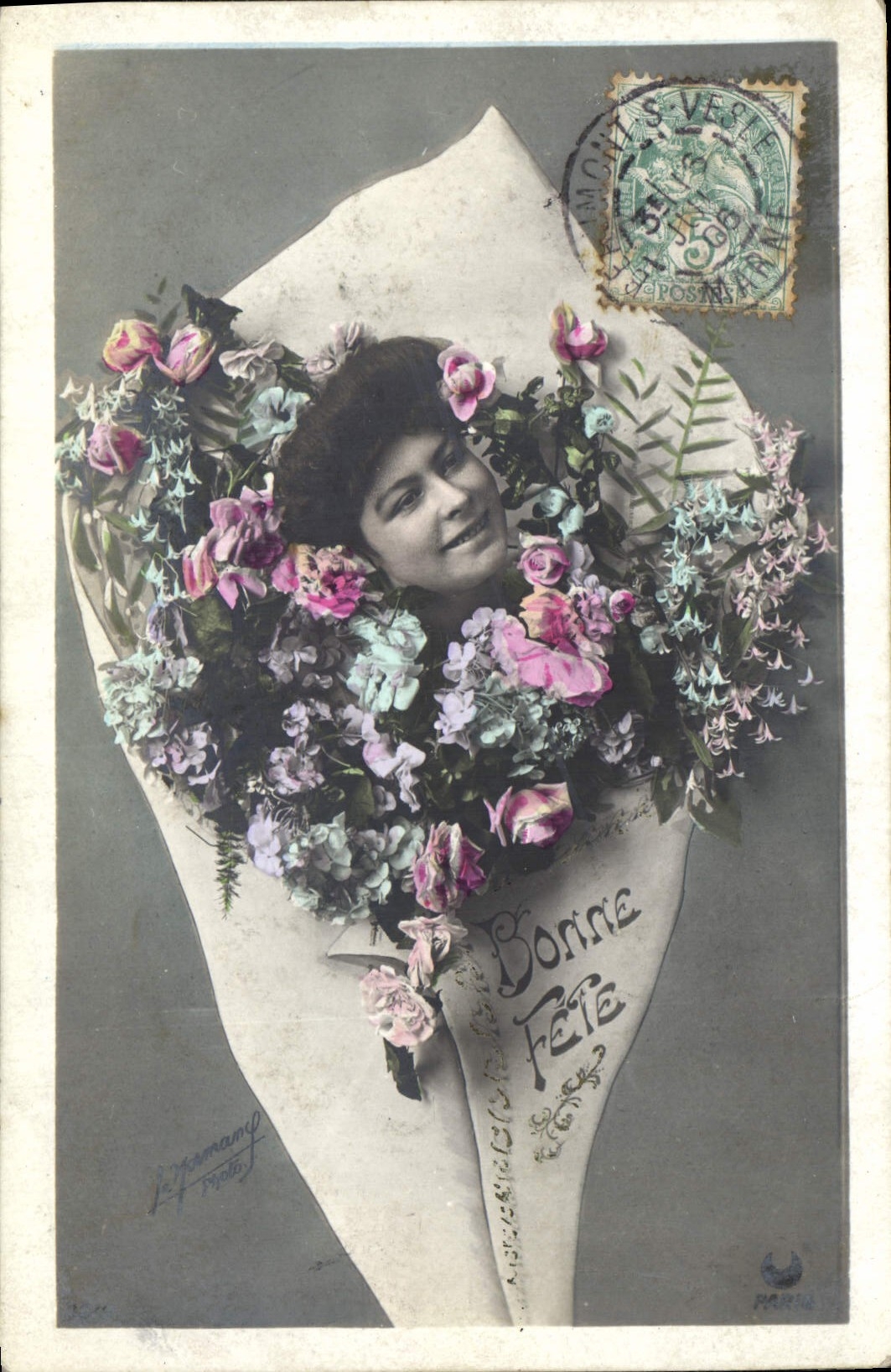 CPA Bonne Fete Femme Fleurs