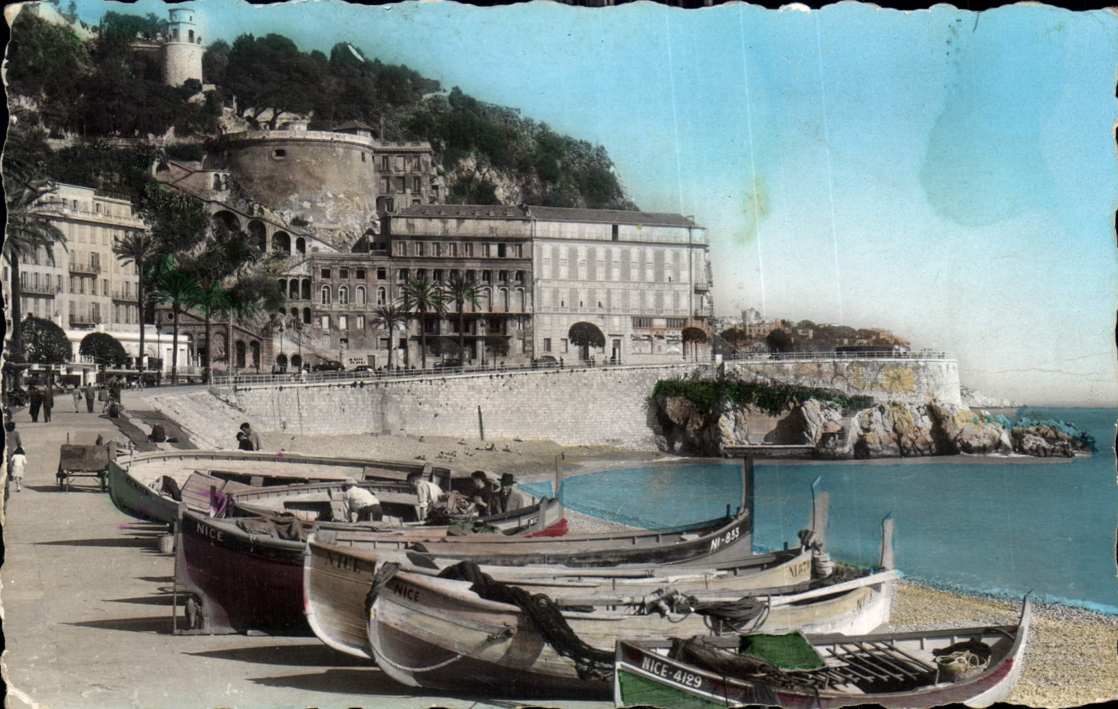 CPA Nice Quai des Etats Unis Le Chateau La Tour Bellanda Bateau