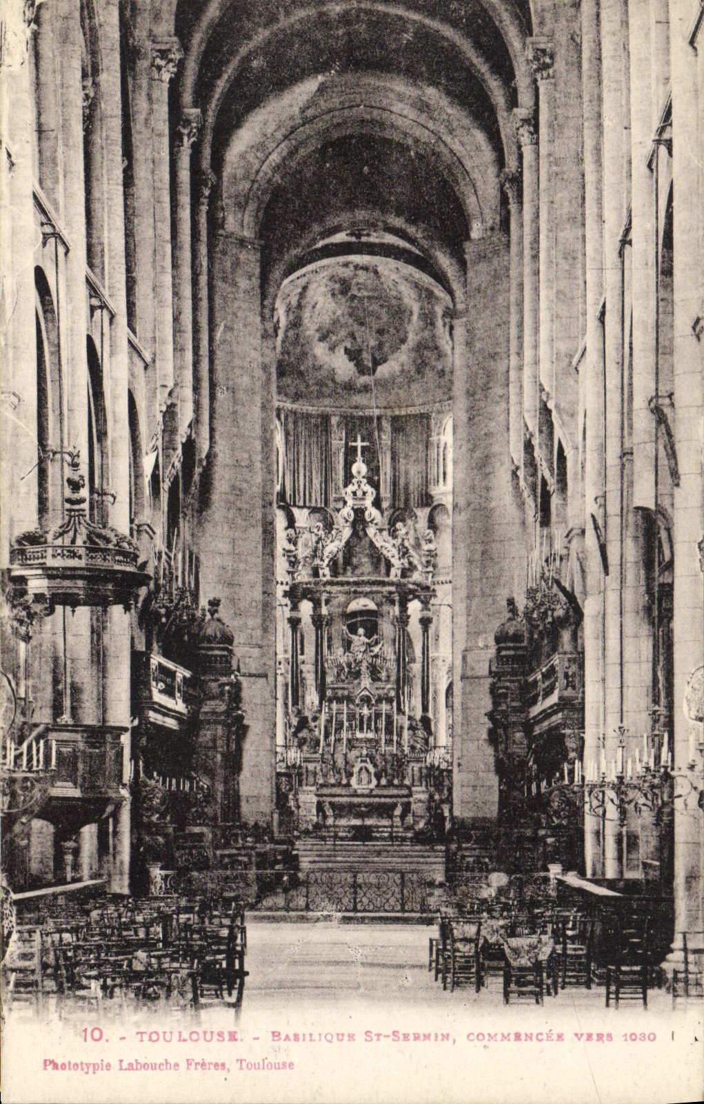 CPA Toulouse Basilique St Sernin Commerces Vers 1020