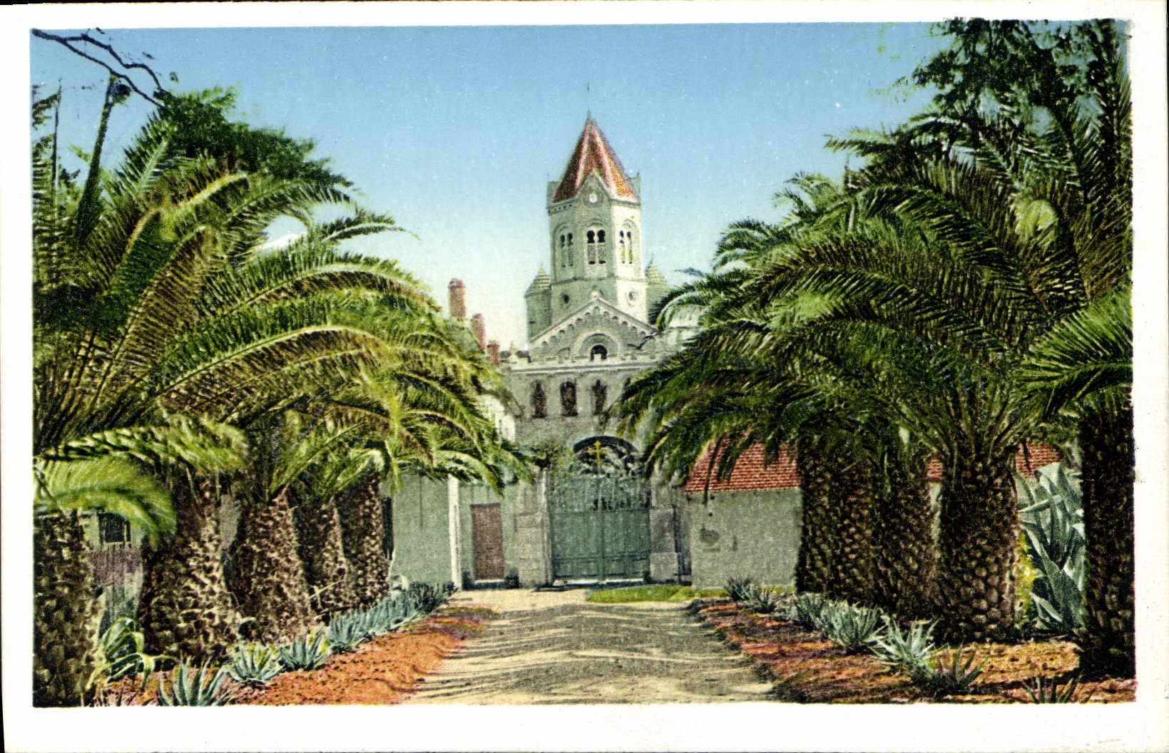 CPA Ile Saint Honorat Entree du Monastere 