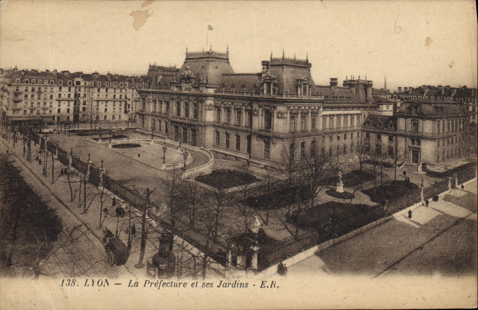 CPA Lyon La Prefecture et ses Jardins 