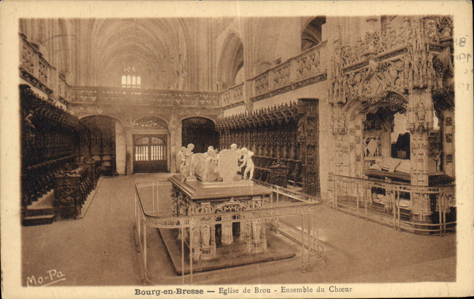 CPA Bourg en Bresse Eglise de Brou Ensemble du Choeur 