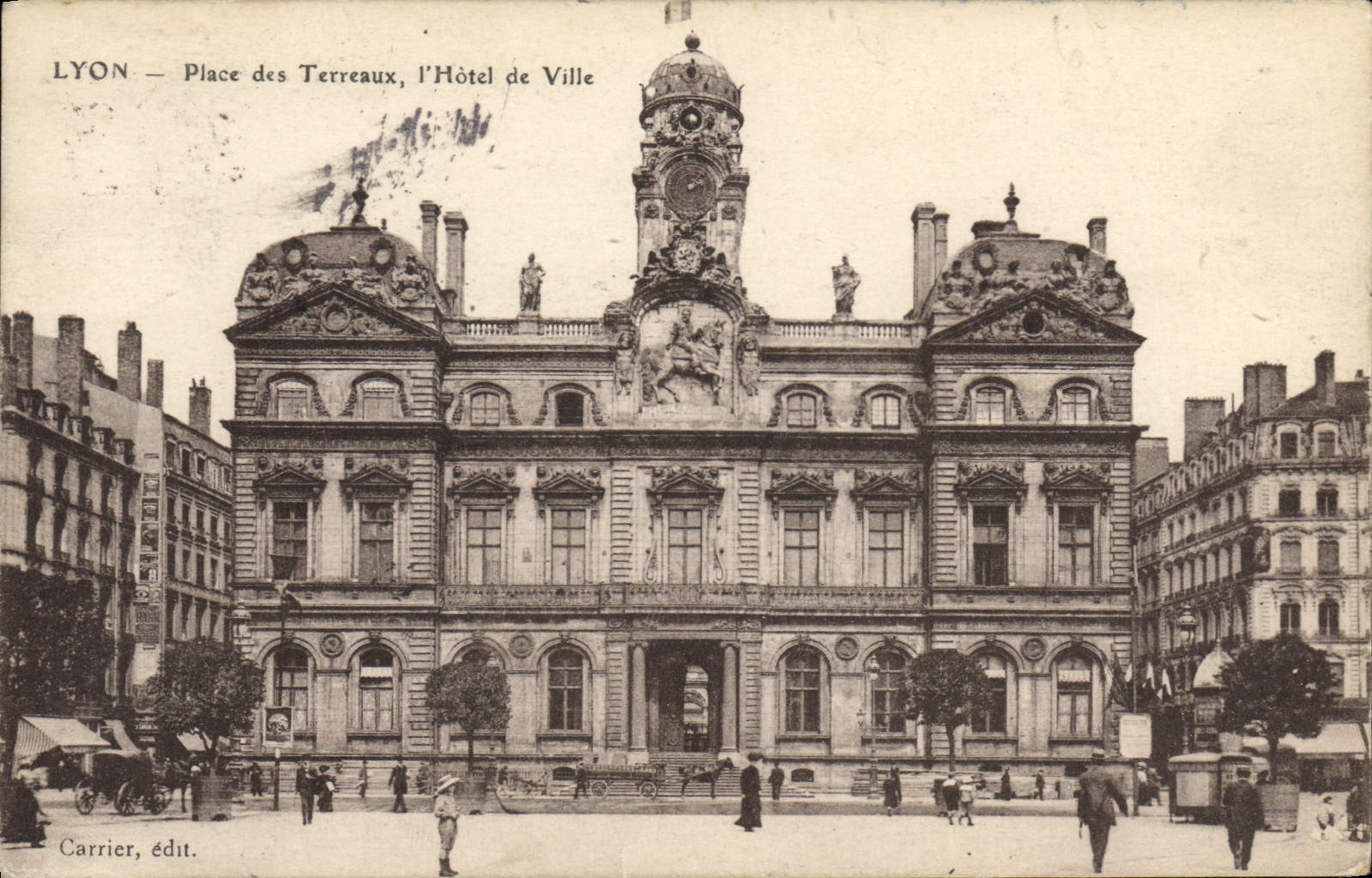 CPA Lyon des Terraux l'Hotel de Ville 