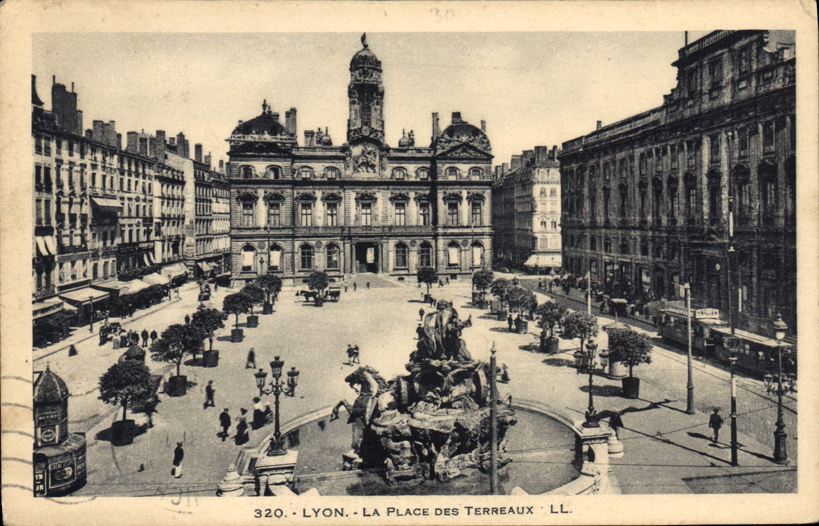CPA Lyon La Place des Terreaux 