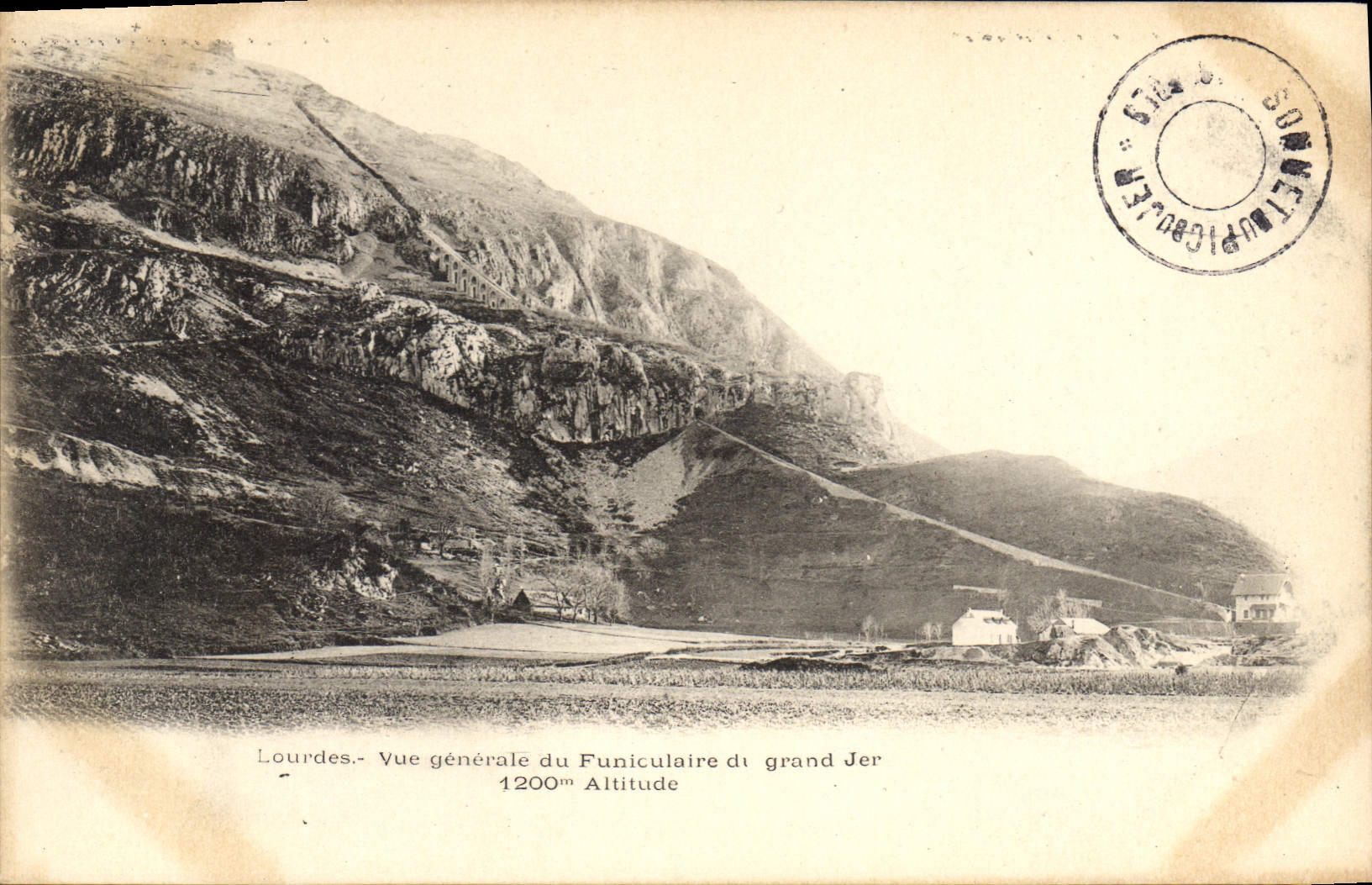 CPA Lourdes Vue generale du Funicalaire du grand Jer 1200 m altittude 