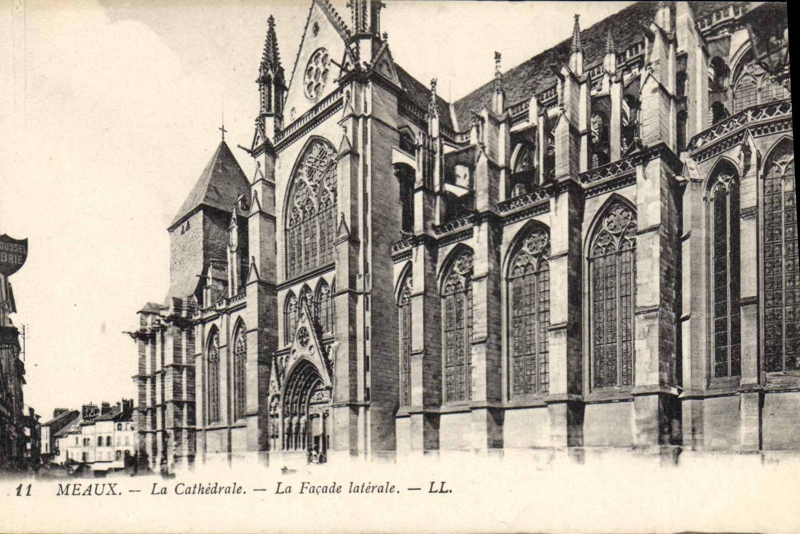 CPA Meaux La Cathedrale La Facade laterale 