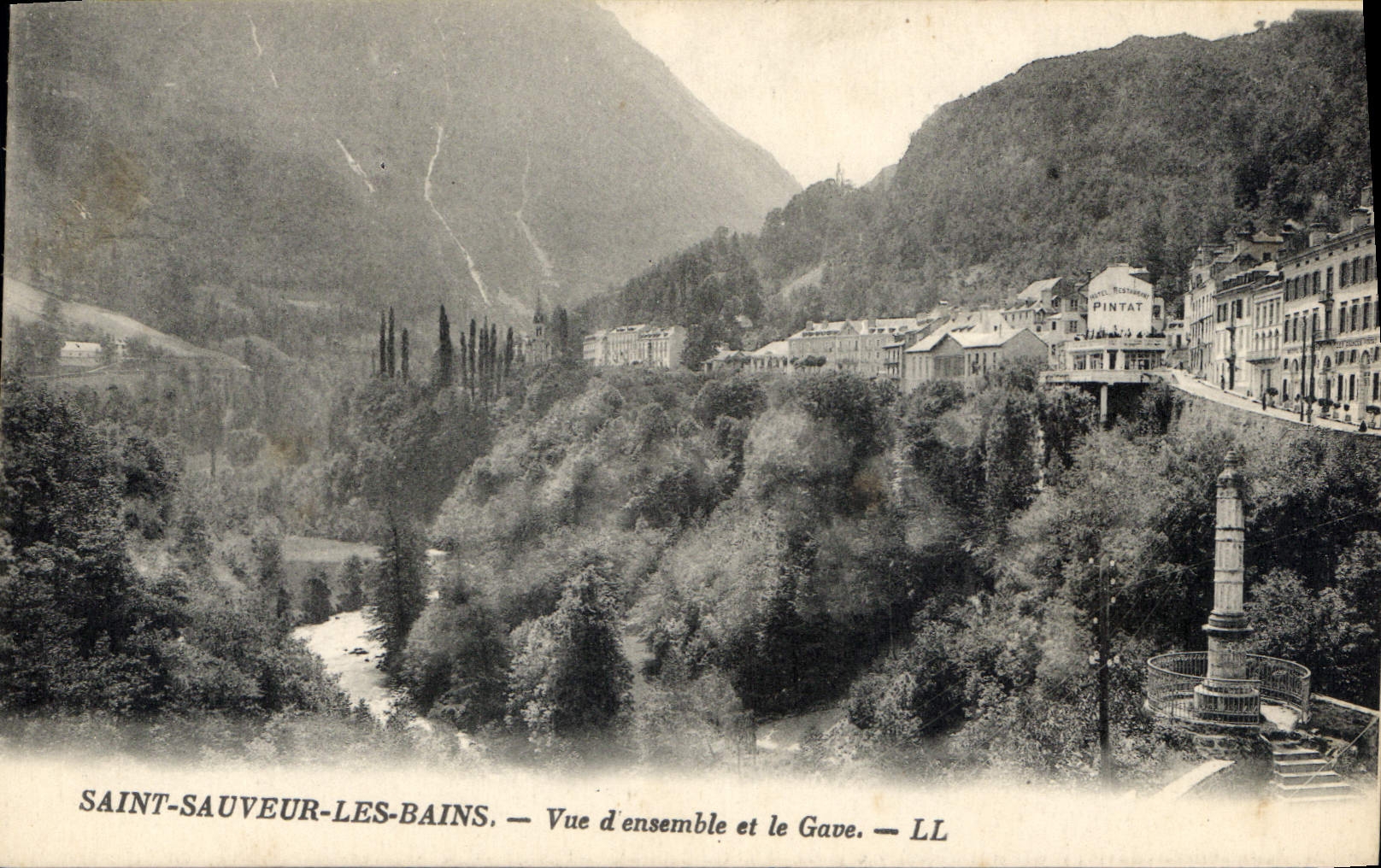CPA Saint Sauveur Les Bains Vue d'Ensemble etla Gave 