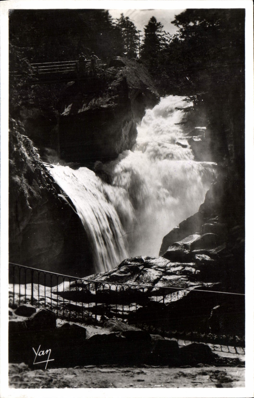 CPA Cauterets CAscade du Cerisey 