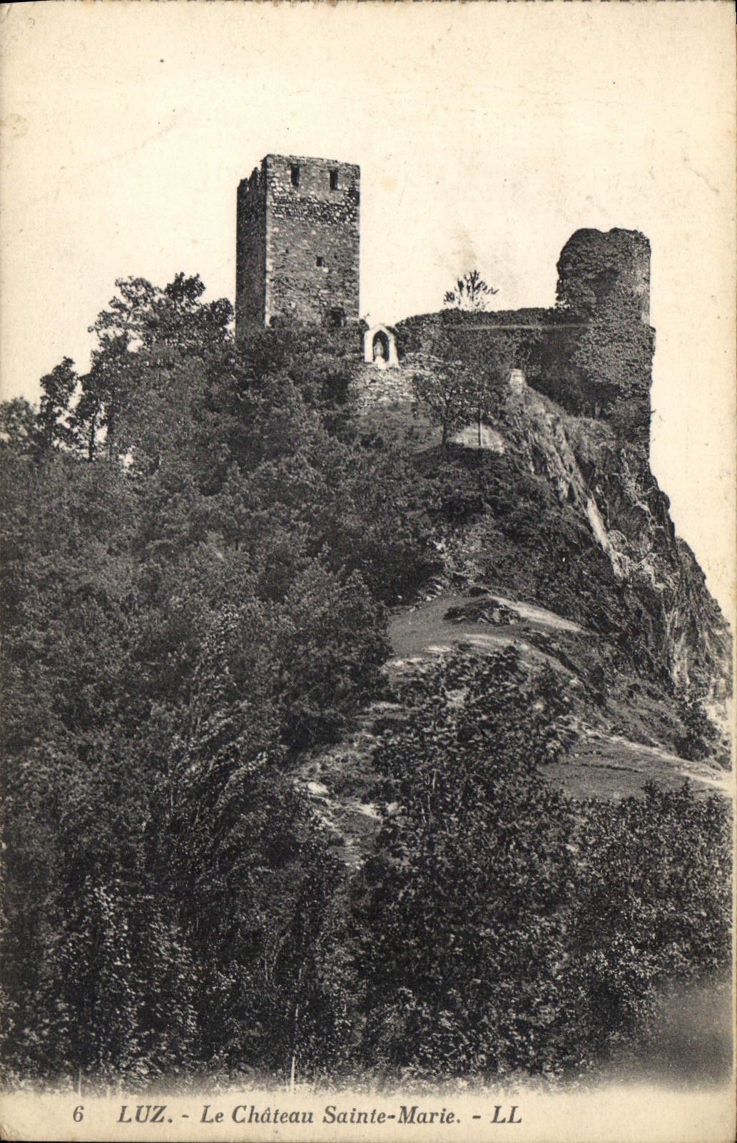 CPA Luz le Chateau Sainte Marie 