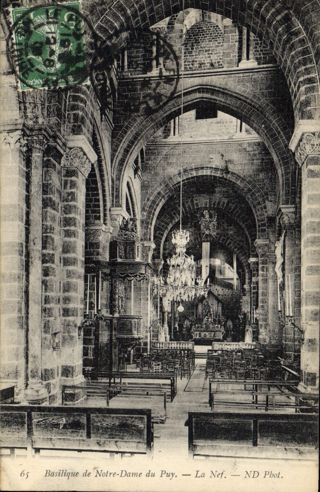 CPA Basilique de Notre Dame du Puy la Nef 