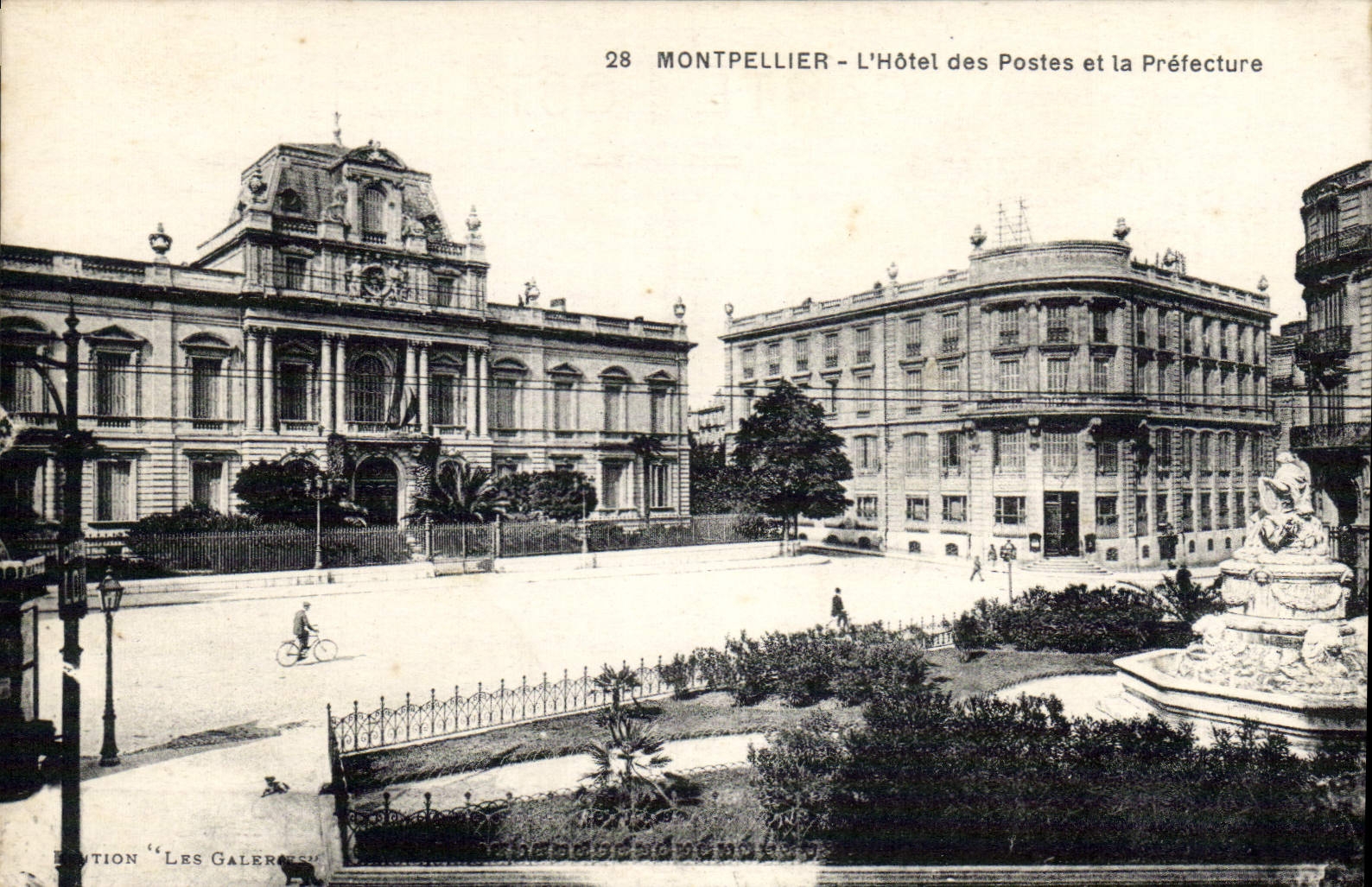 CPA Montpellier l'Hotel des Postes et la Prefecture 
