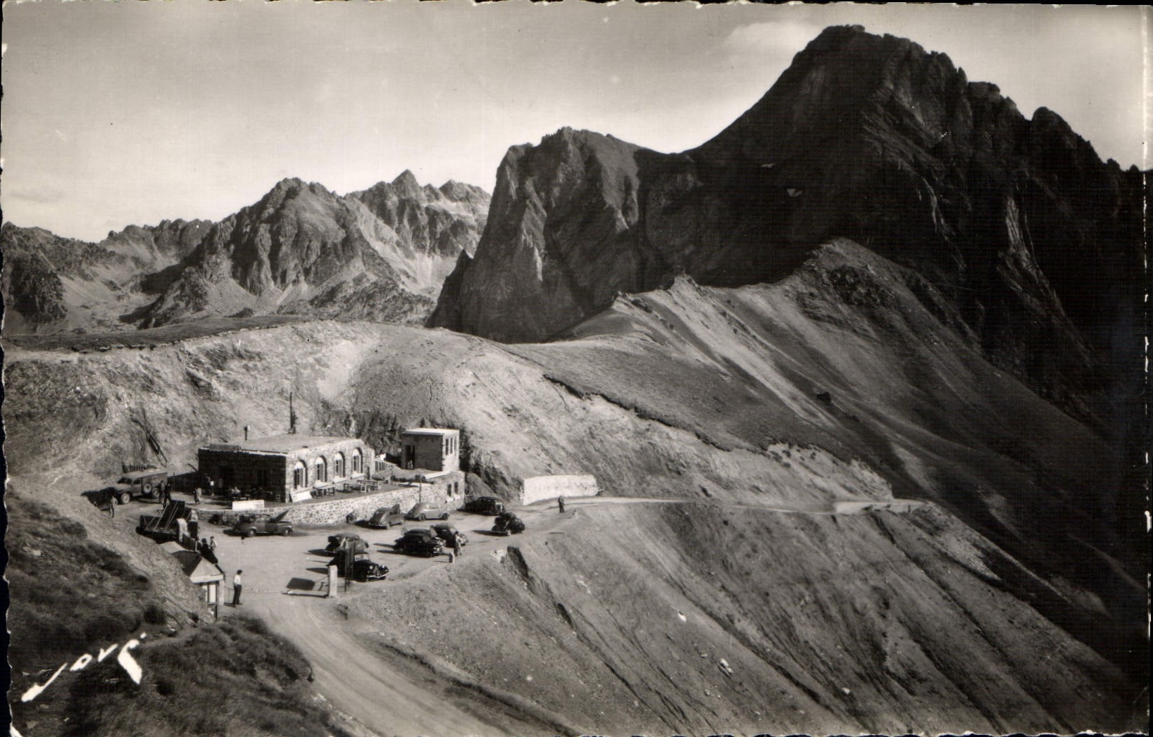 CPA Le Col du Tourmalet H P le restaurant et le Pic de l'Espade 