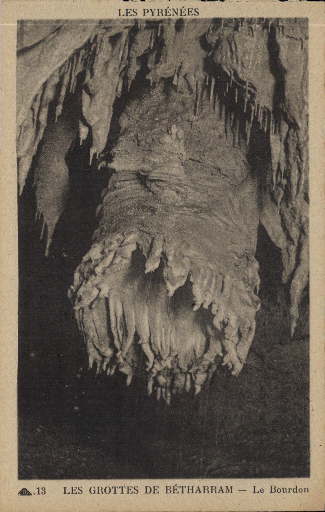 CPA Les Pyrenees les grottes de Betharram le Bourdon 