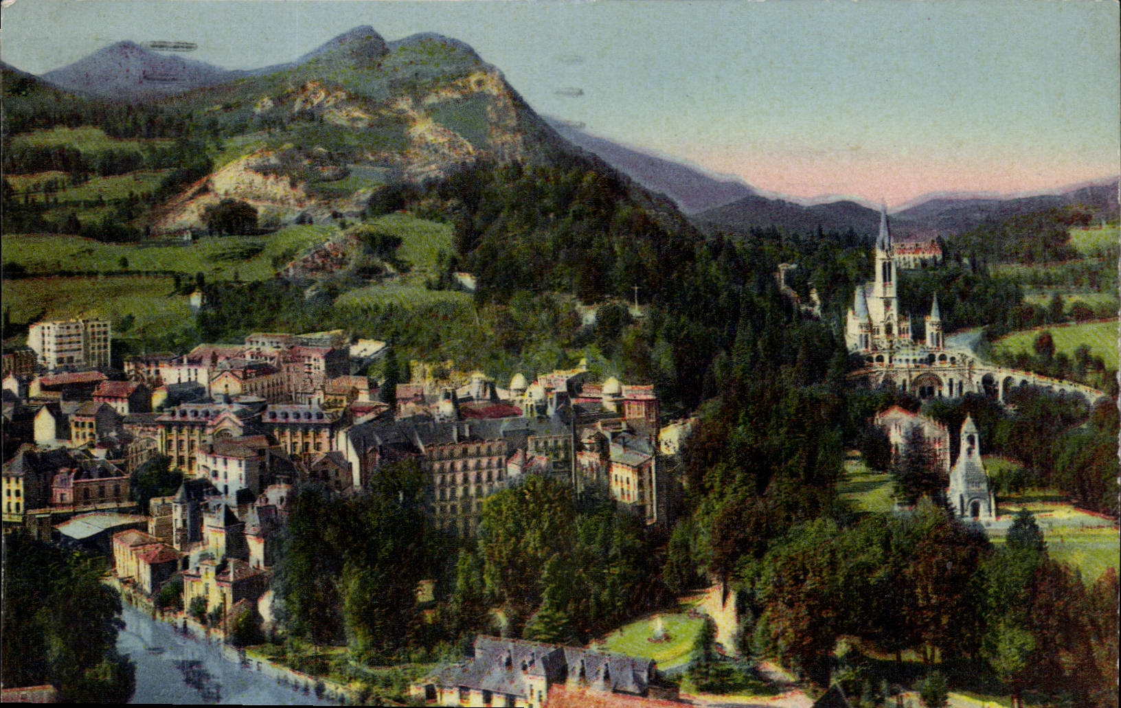 CPA Lourdes vue prise du Chateau Fort 
