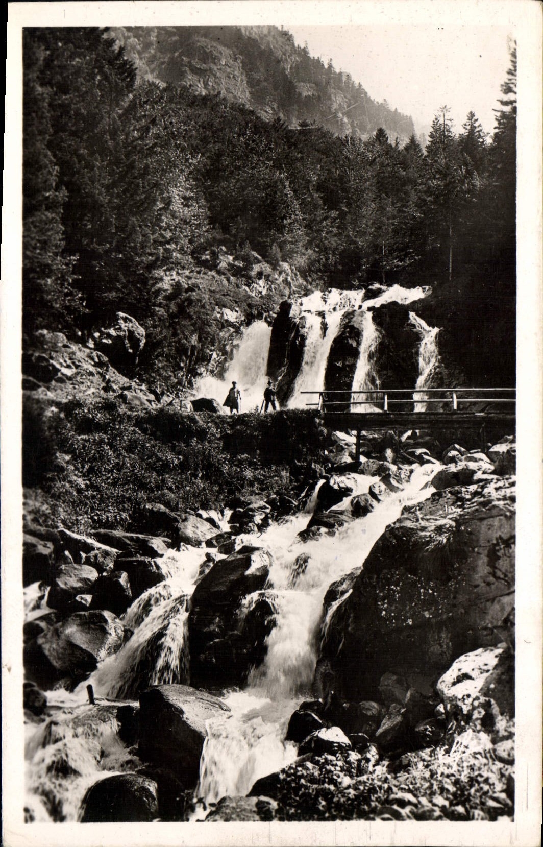 CPA Les Hautes Pyrenees Cauterets Cascade du Lutour 