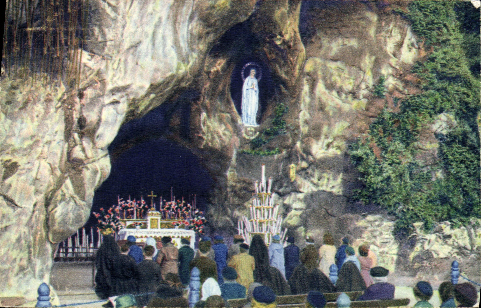 CPA Lourdes la Grotte Miraculeuse 