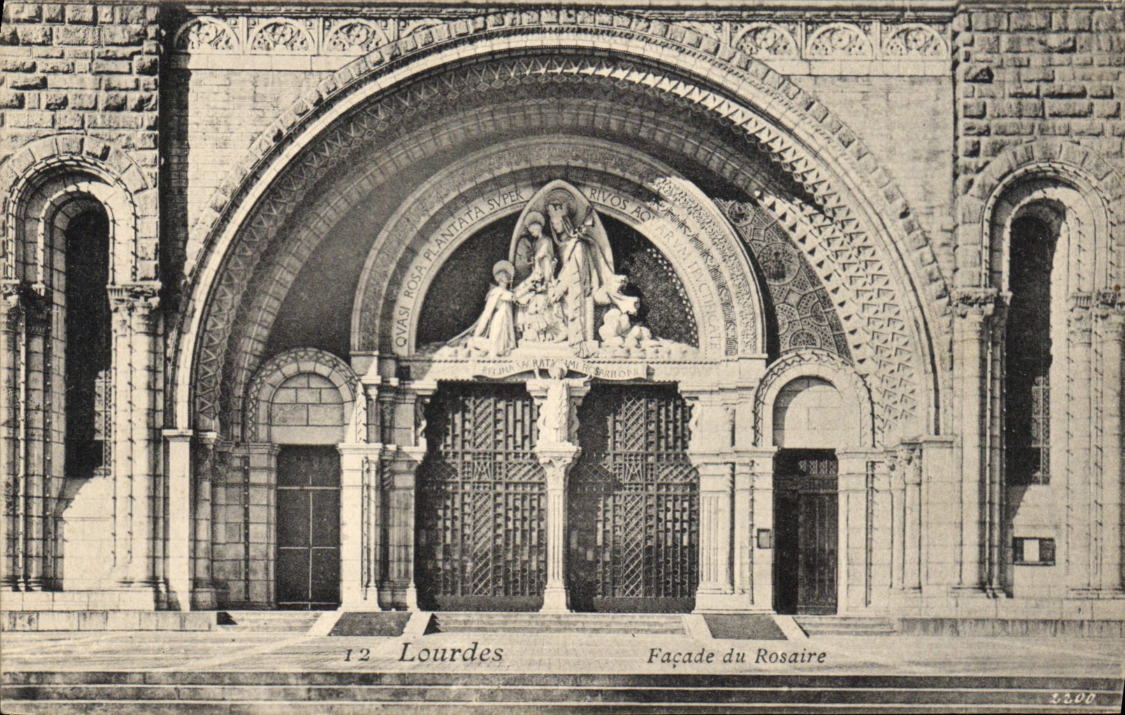CPA Lourdes Facade du Rosaire 