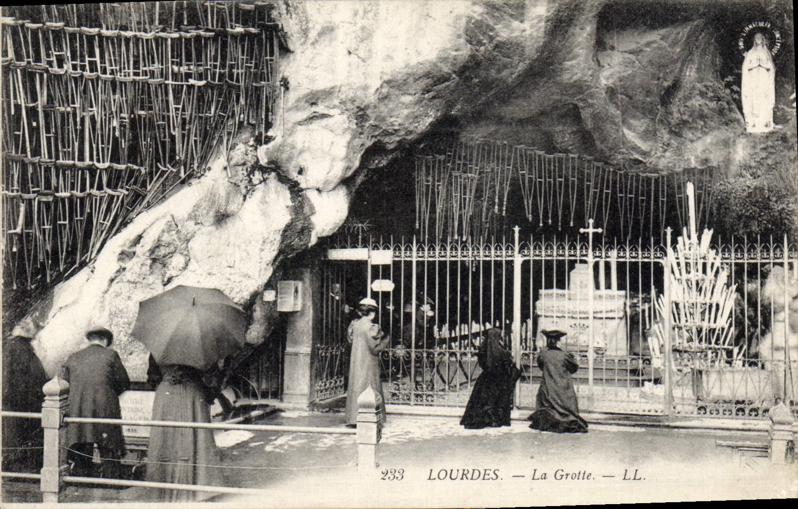 CPA Lourdes la Grotte 