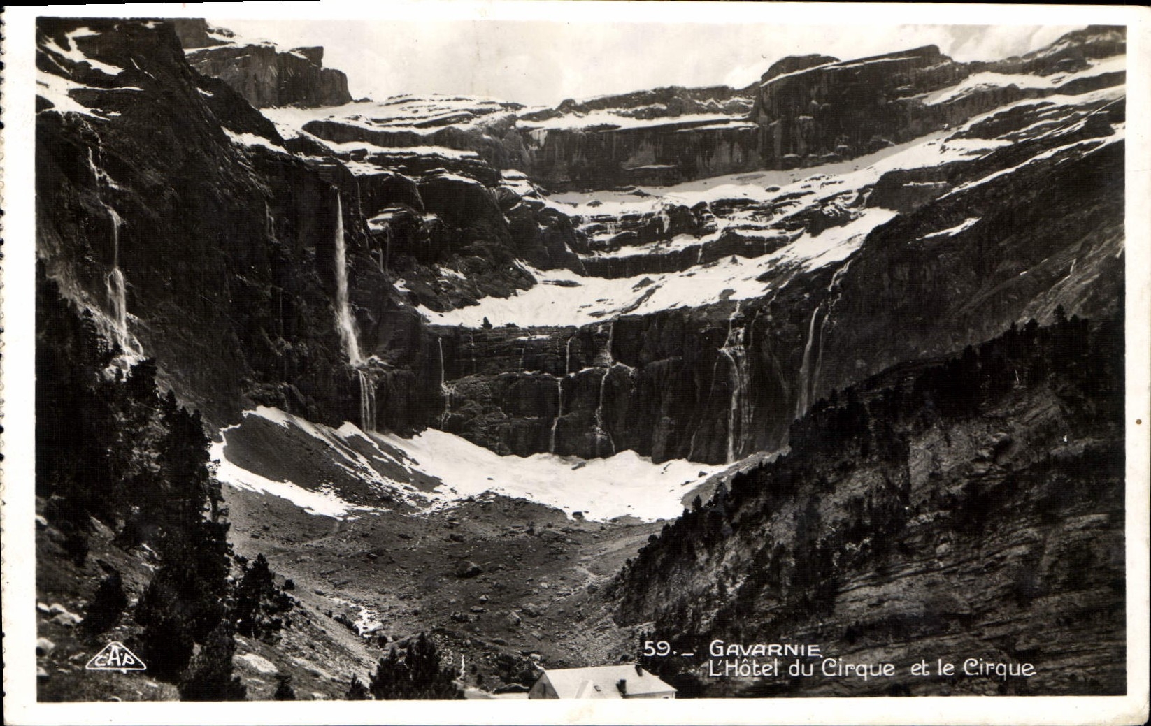 CPA Gavarnie L'hotel du cirque et le cirque
