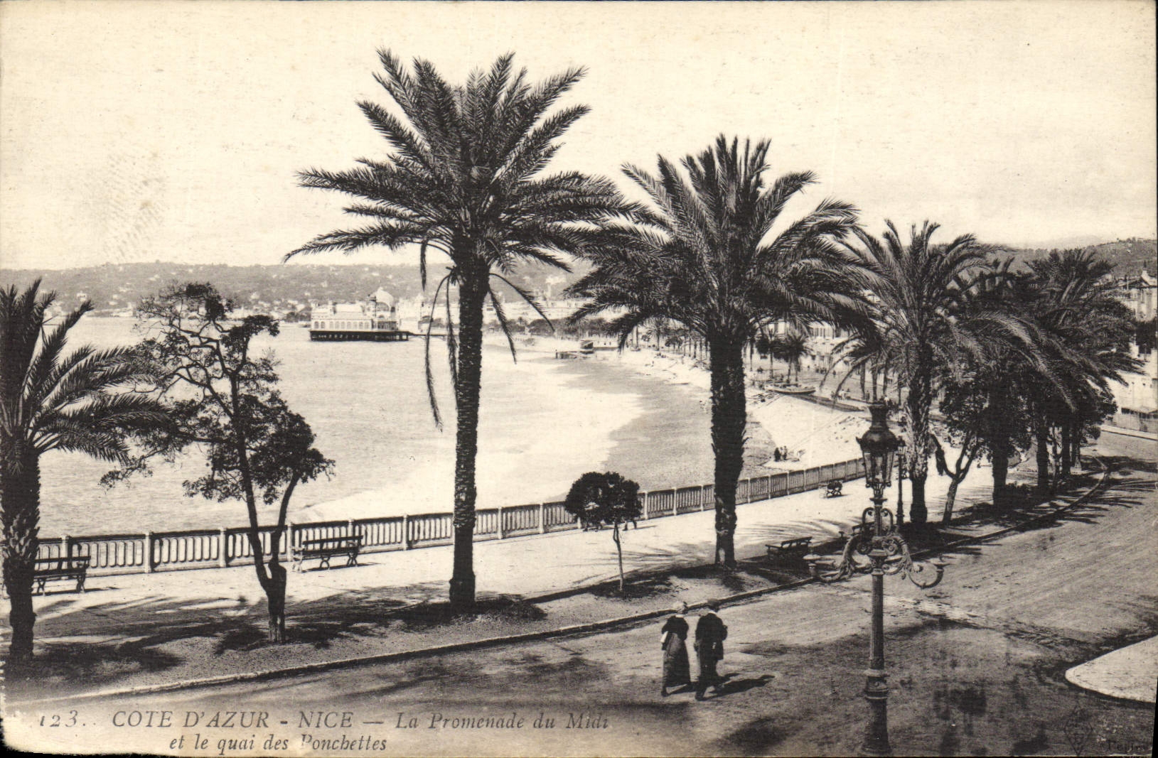 CPA Cote d'Azur Nice la promenade du Midi et le Quai des Ponchettes