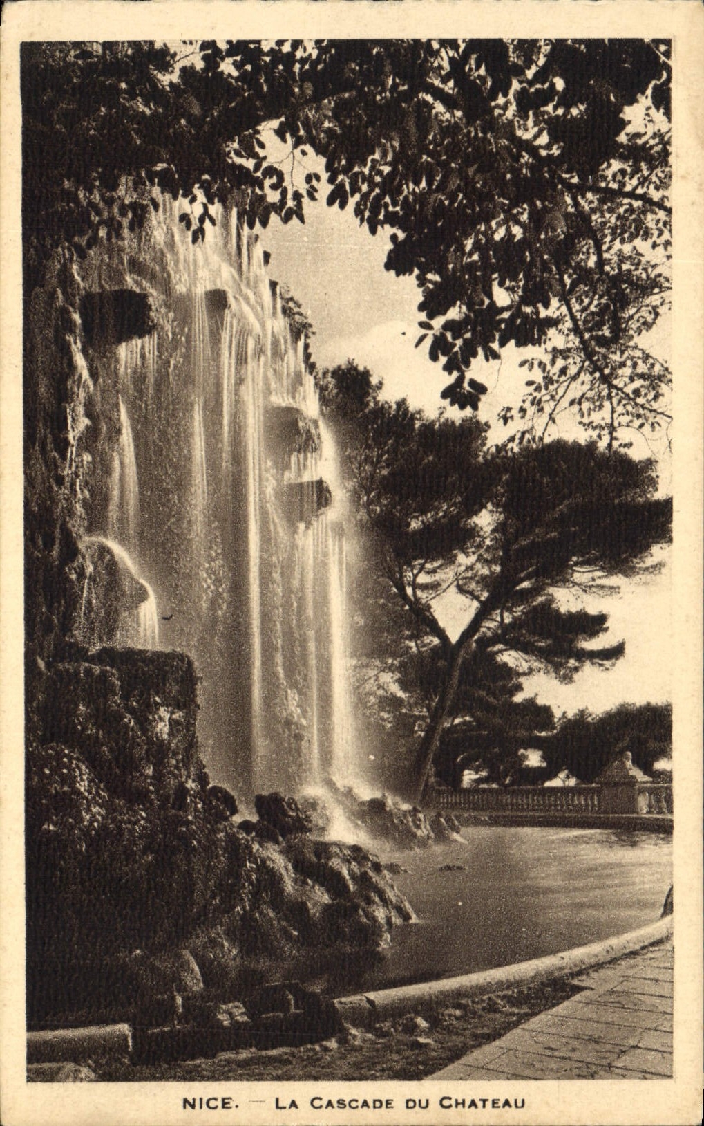 CPA Nice La Cascade du Chateau 
