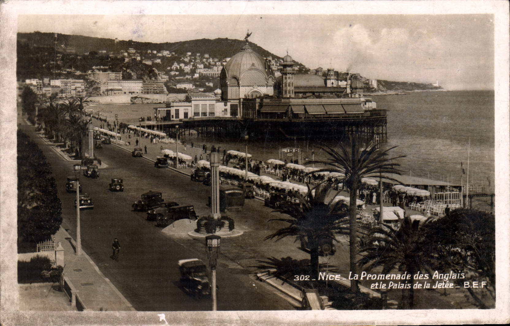 CPA Nice La Promenade des Anglais et le Palais de la Jetee 