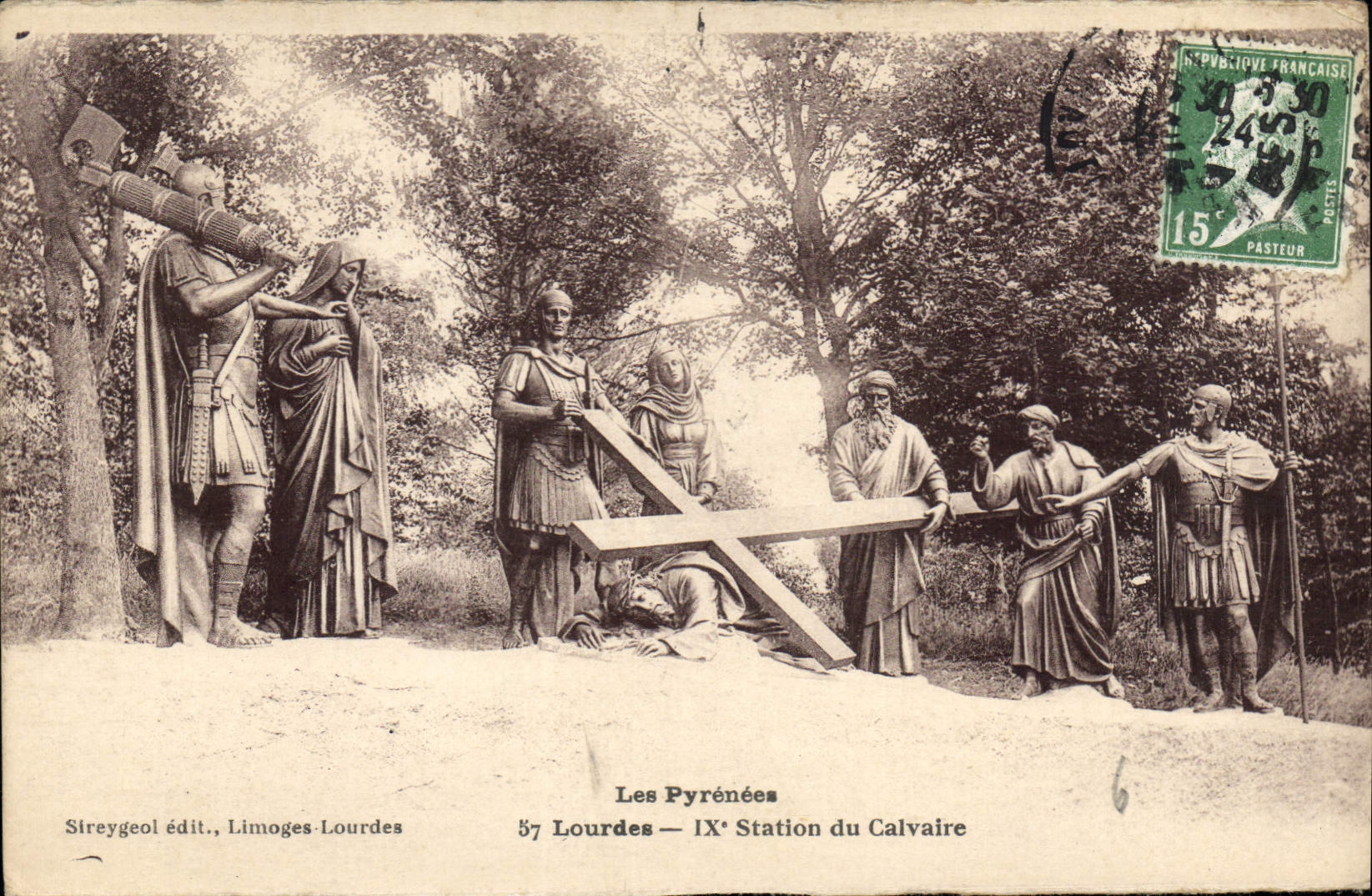 CPA Les Pyrenees Lourdes IX Station du Calvaire