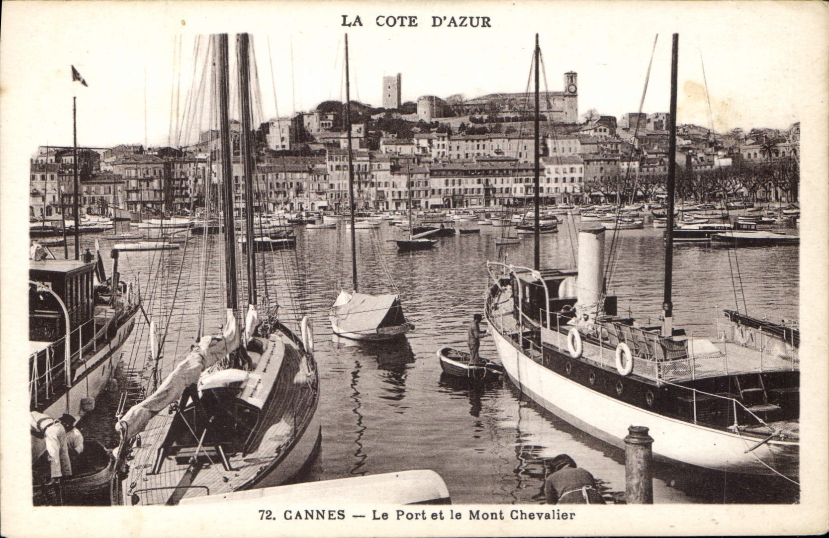 CPA La Cote d'Azur Le Port et le Mont Chevalier Bateaux