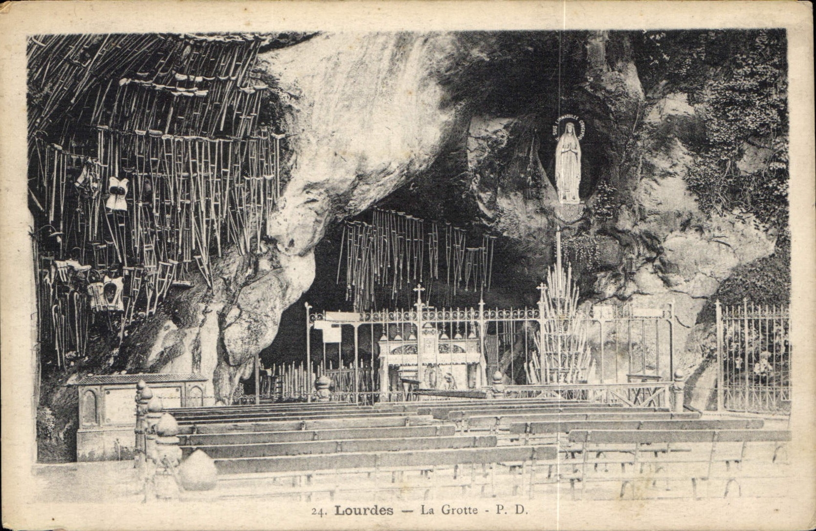 CPA Lourdes La Grotte 