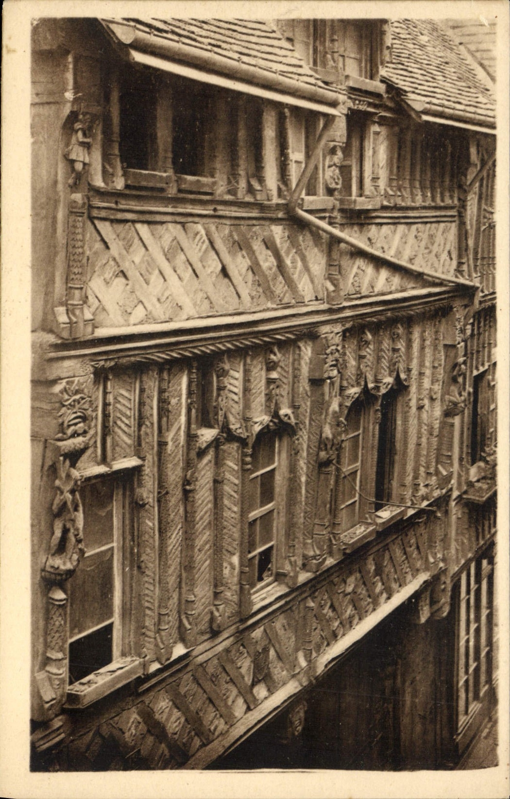 CPA Lisieux Detail Manoir de la Salamandre XVI siecle 