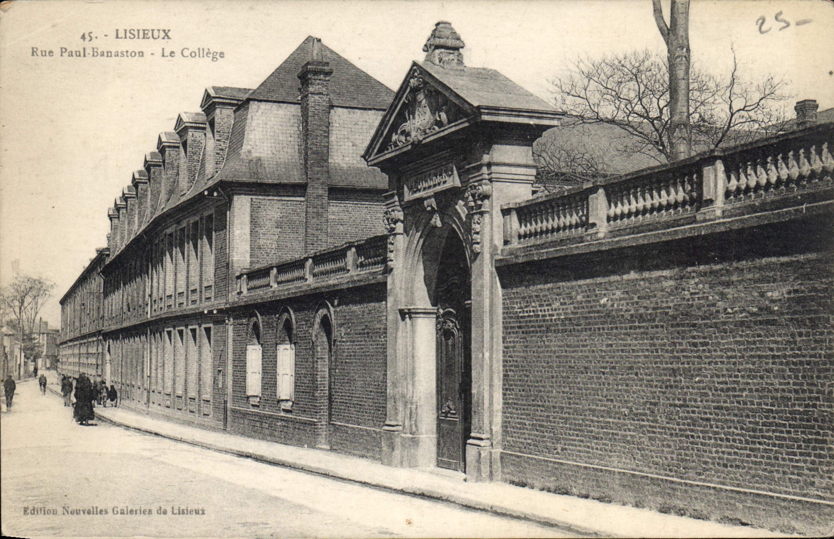CPA Lisieux Rue Paul Le College 