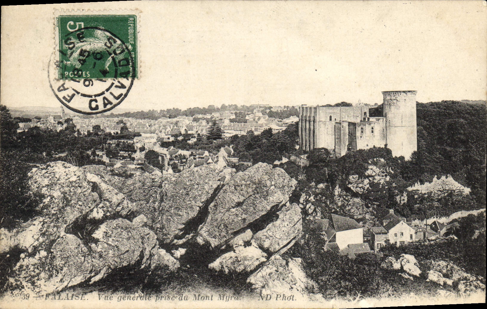 CPA Falaise Vue generale prise du Mont Myra