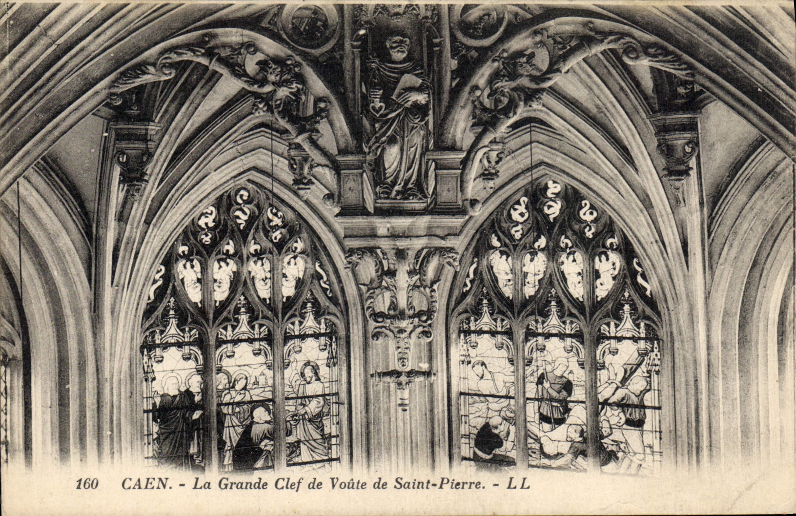 CPA Caen La Grande Clef de Voute de Sainte Pierre 