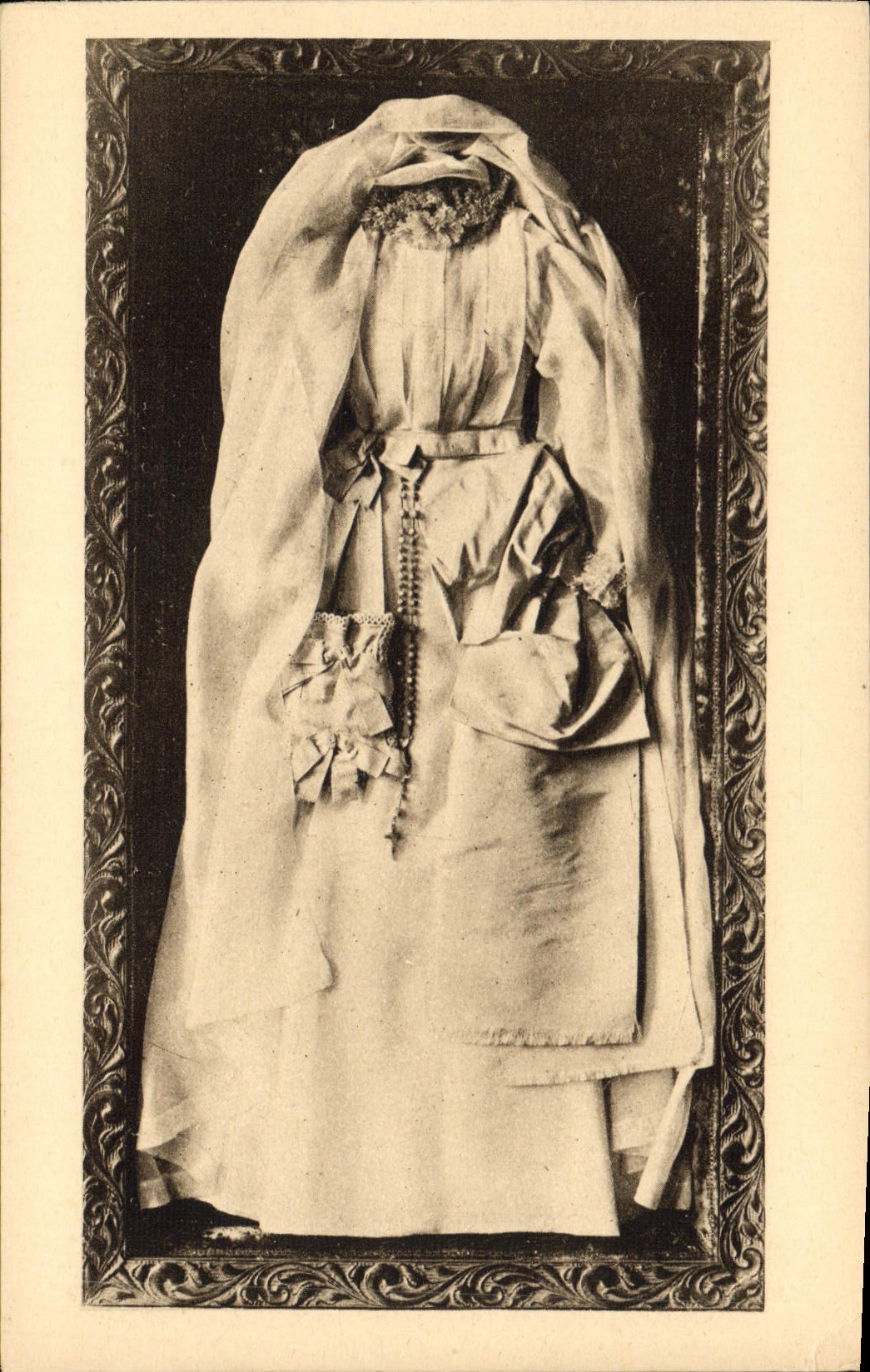 CPA Toilette de I Communition de la B Therese de l'enfant Jesus 