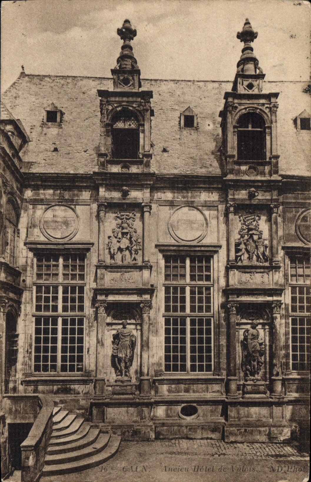 CPA Caen Ancien Hotel de Valois