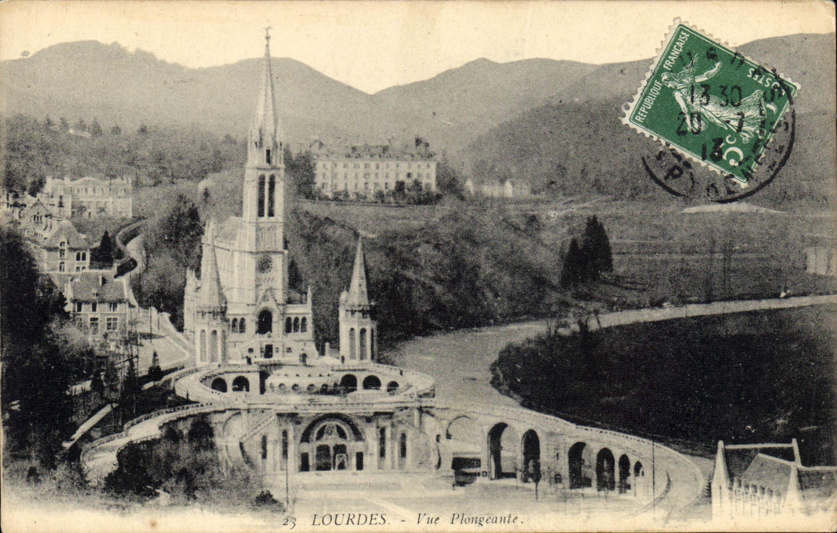 CPA Lourdes vue plongeante 