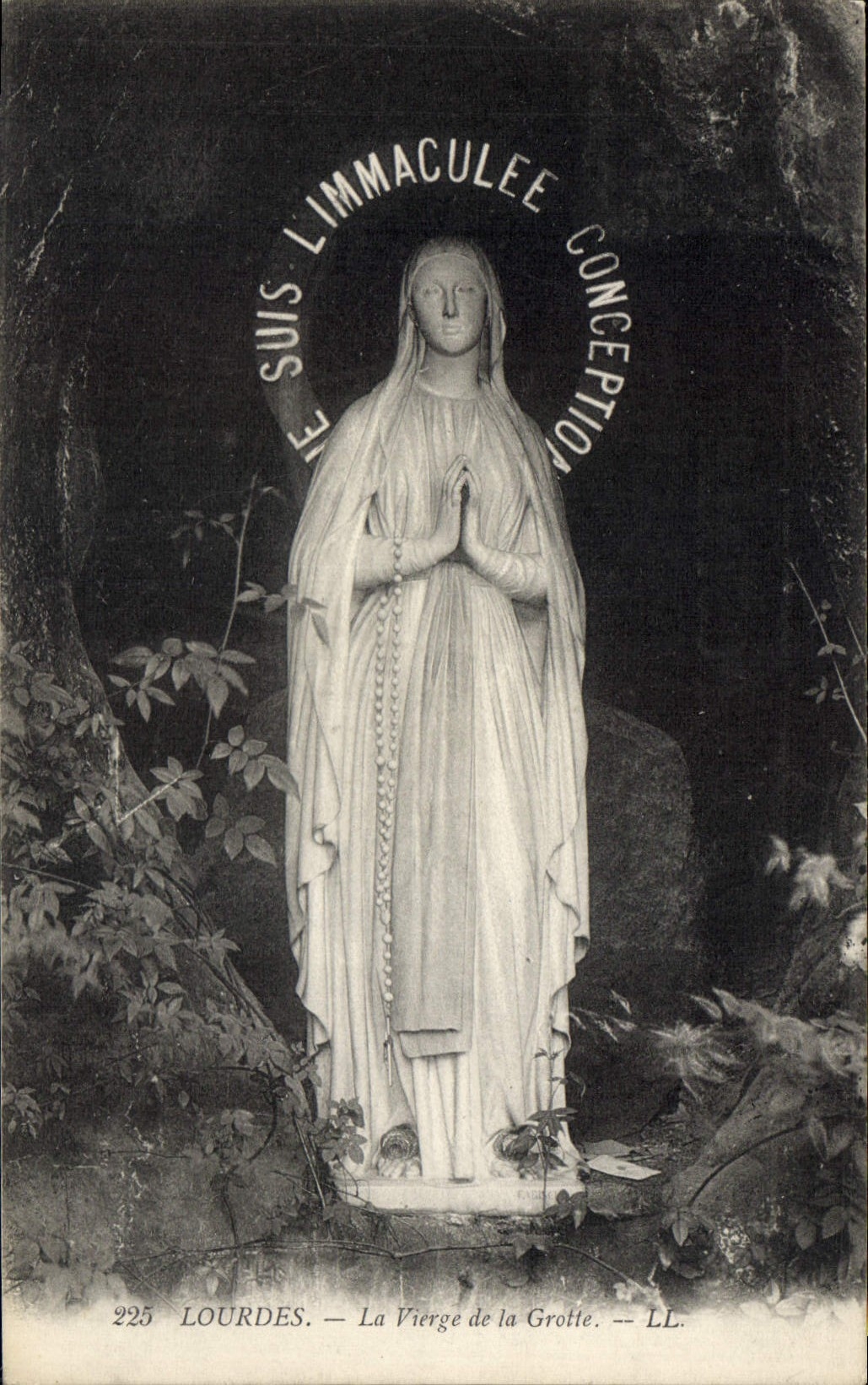 CPA Lourdes La Vierge de la Grotte 