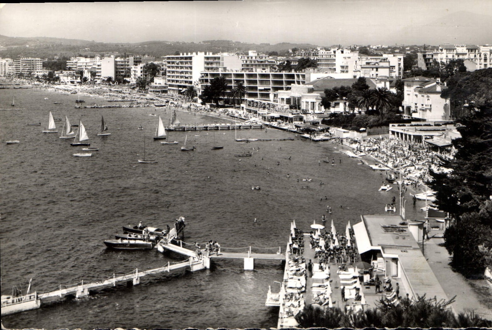 CPA La Cote d'Azur Juan les Pins vue generale 