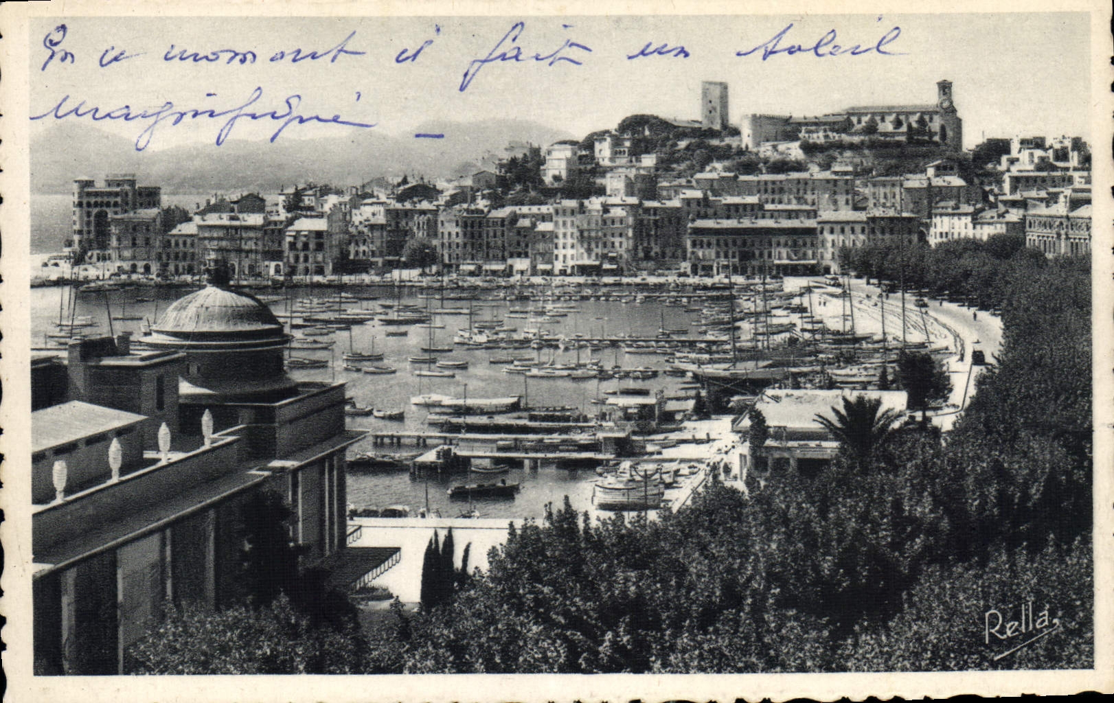 CPA La Cote d'Azur Cannes le Port le Quai Saint Pierre et le Suquet 