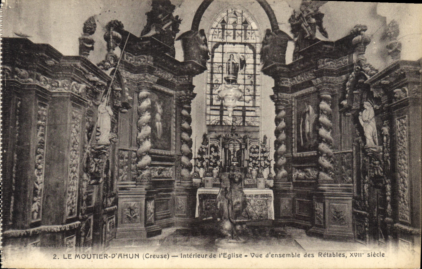 CPA Le Moutier d'Ahun Creuse Interieur de l'Eglise vue d'ensemble des Retables XVII siecle