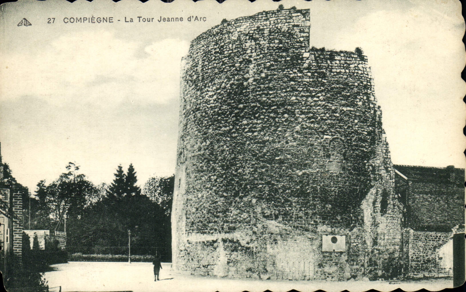 CPA Compiegne La Tour Jeanne d'Arc 