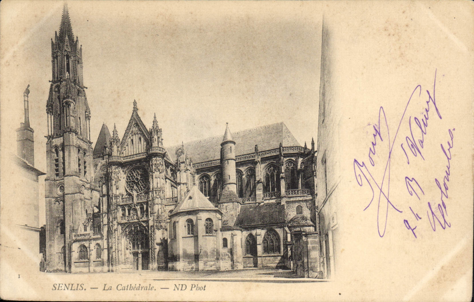 CPA Senlis la Cathedrale 