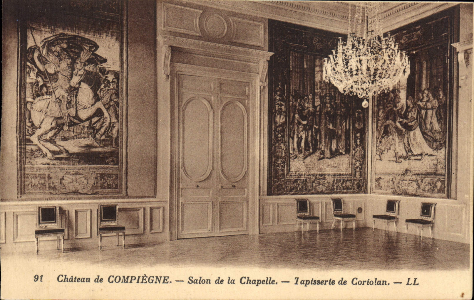 CPA Chateau de Compiegne Salon de la Chapelle Tapisserie de Coriolan 