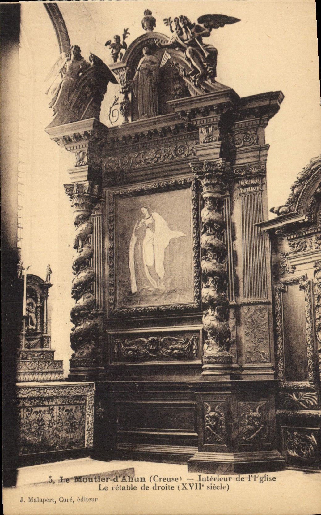 CPA Le Moutier d'Ahun Creuse Interieur de l'Eglise le retable de droite