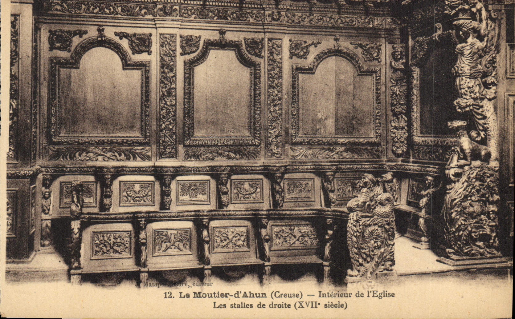 CPA Le Moutier d'Ahun Creuse Interieur de l'Eglise les Stalles de droite